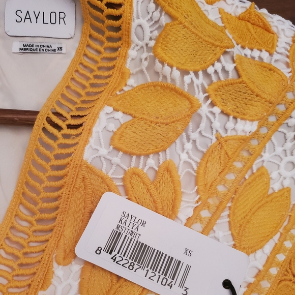 Saylor Kaiya Yellow White Lace Eyelet Dress Sz XS - Picture 5 of 7